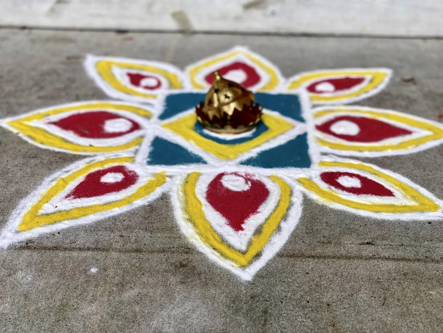 How to Make Rangoli: 11 Steps (with Pictures) - wikiHow